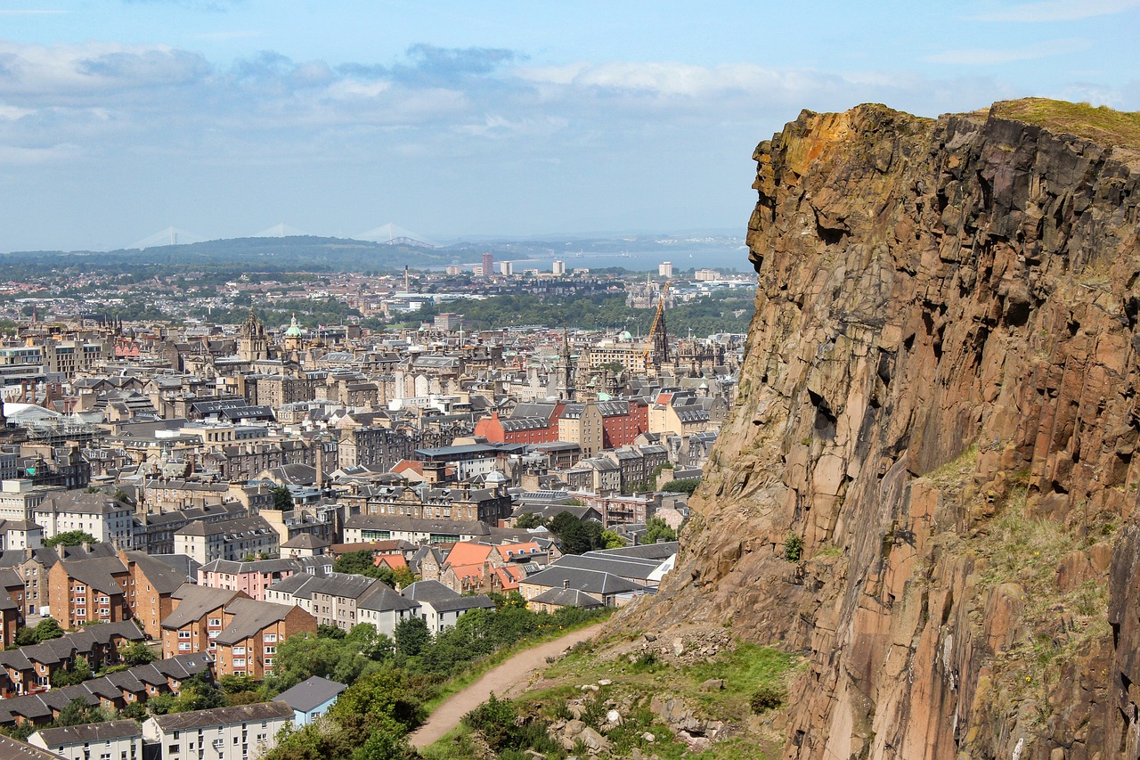 Sit at Arthurs's Seat