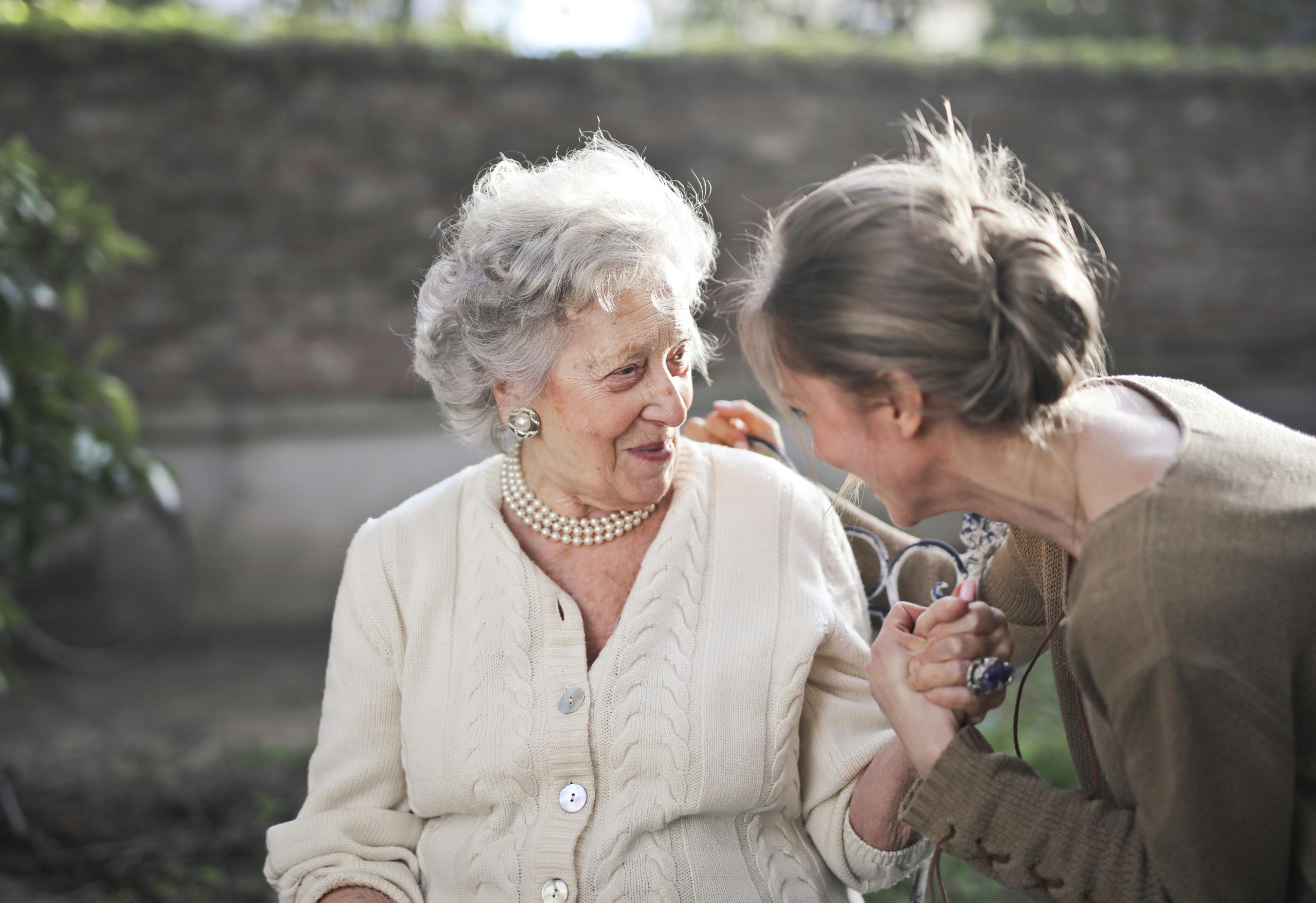 Dementia: Establishing effective communication